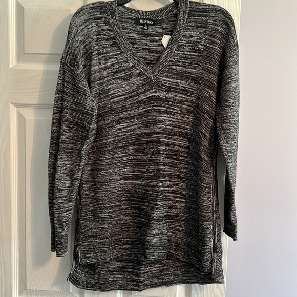 6 women’s sweaters, M\L - Picture 12 of 14